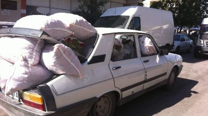 Biber Torbaları Y&uuml;kl&uuml; Otomobil Tehlike Sa&ccedil;tı