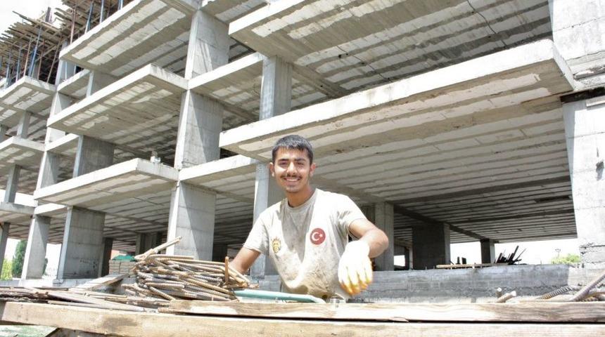 KARSİAD Inşaat Sekt&ouml;r&uuml;n&uuml;n Problemlerini Masaya Yatırdı