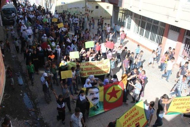 Cizre’de İzinsiz Gösteri Ve Yürüyüşe Swat Timi Müdahale Etti