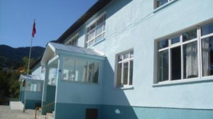 K&uuml;re&rsquo;de Okul Kıyafetleri Serbest