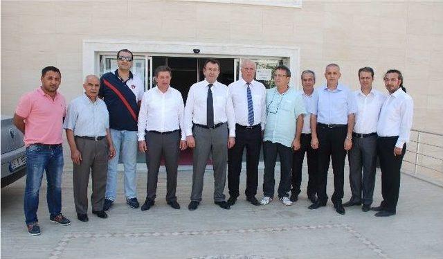 Nazilli Ticaret Odası Y&ouml;netiminden Kuşadası Ticaret Odası&rsquo;na Ziyaret 2