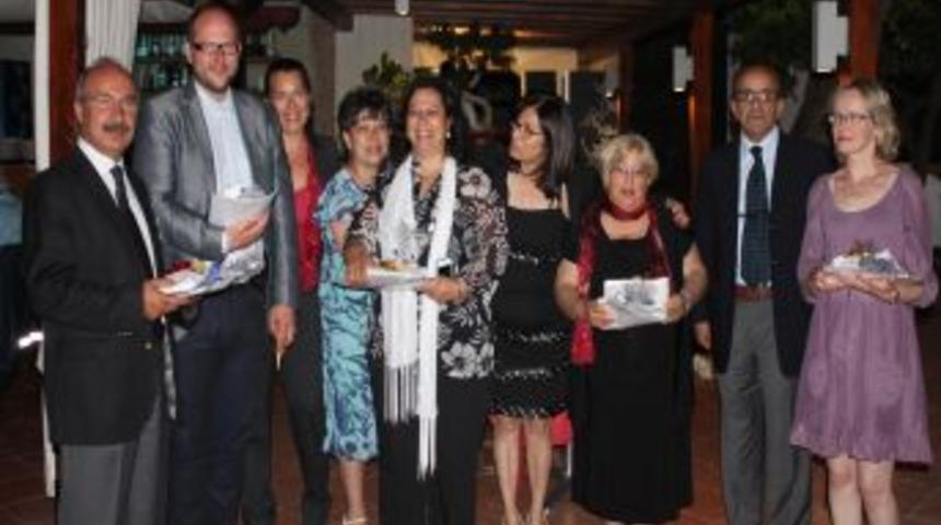 Ge&ccedil;mişten G&uuml;n&uuml;m&uuml;ze Yiyecek Ve Yiyecek Alışkanlıkları Araştırıldı