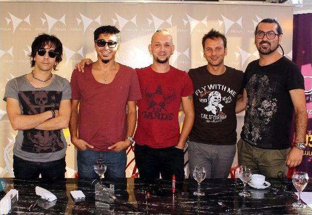 Manga, Sevenlerini Forum Mersin&rsquo;de Coşturdu 2