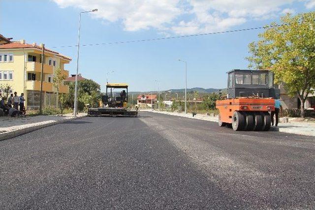 Yeni Bulvarda Asfalt Çalışması Başladı