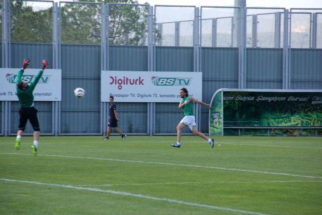 Bursaspor, Beşiktaş Ma&ccedil;ına Sıkı Hazırlanıyor 3