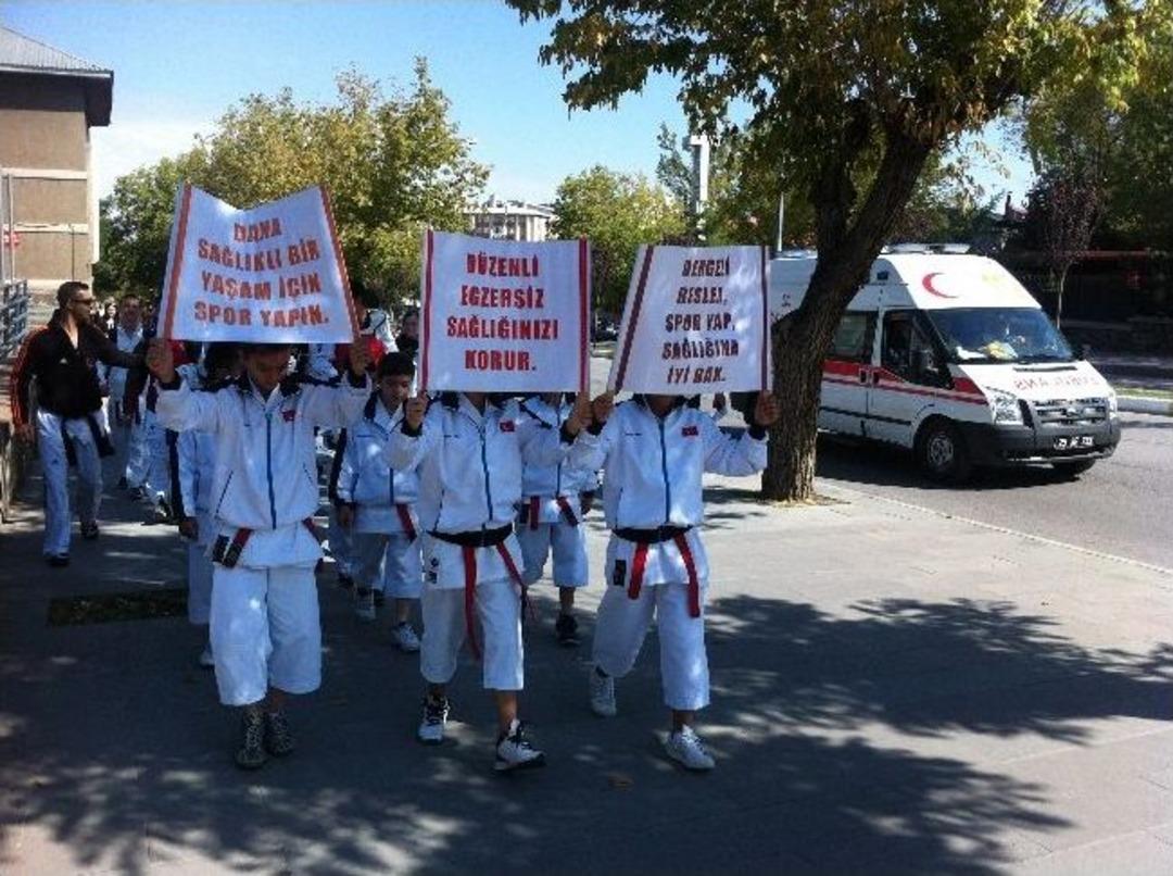 Sağlık İ&ccedil;in Y&uuml;r&uuml;d&uuml;ler...