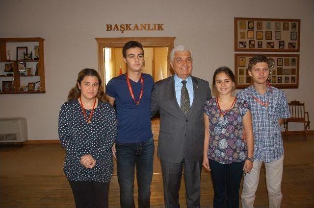 Muğla’daki Başarılı Öğrenciler Ödüllendirildi 2