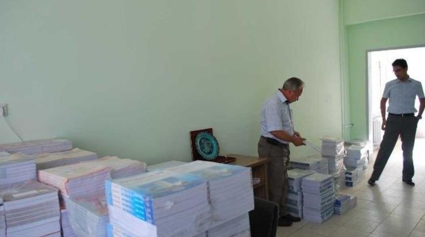 Pazarlar&rsquo;da Okul Kitapları Hazır