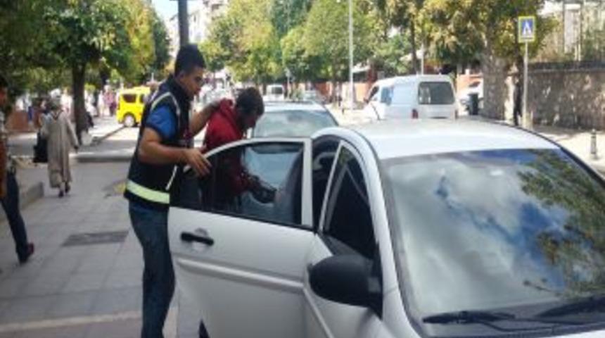 Motosiklet Hırsızını Kız &Ccedil;ocuğunun &Ccedil;ektiği Fotoğraf Yakalattı