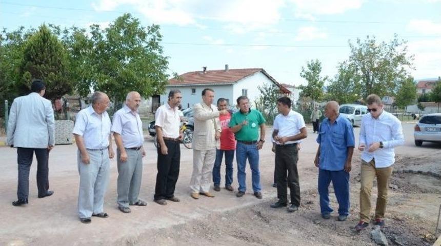 Başkan Karabalık, &Ccedil;iftlik Mahallesinde İncelemelerde Bulundu
