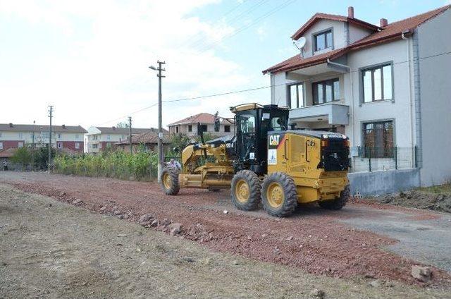 Başkan Karabalık, Çiftlik Mahallesinde İncelemelerde Bulundu