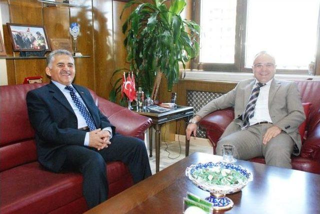 Kaymakam Yırık tan B&uuml;y&uuml;kkılı&ccedil; a Ziyaret 1