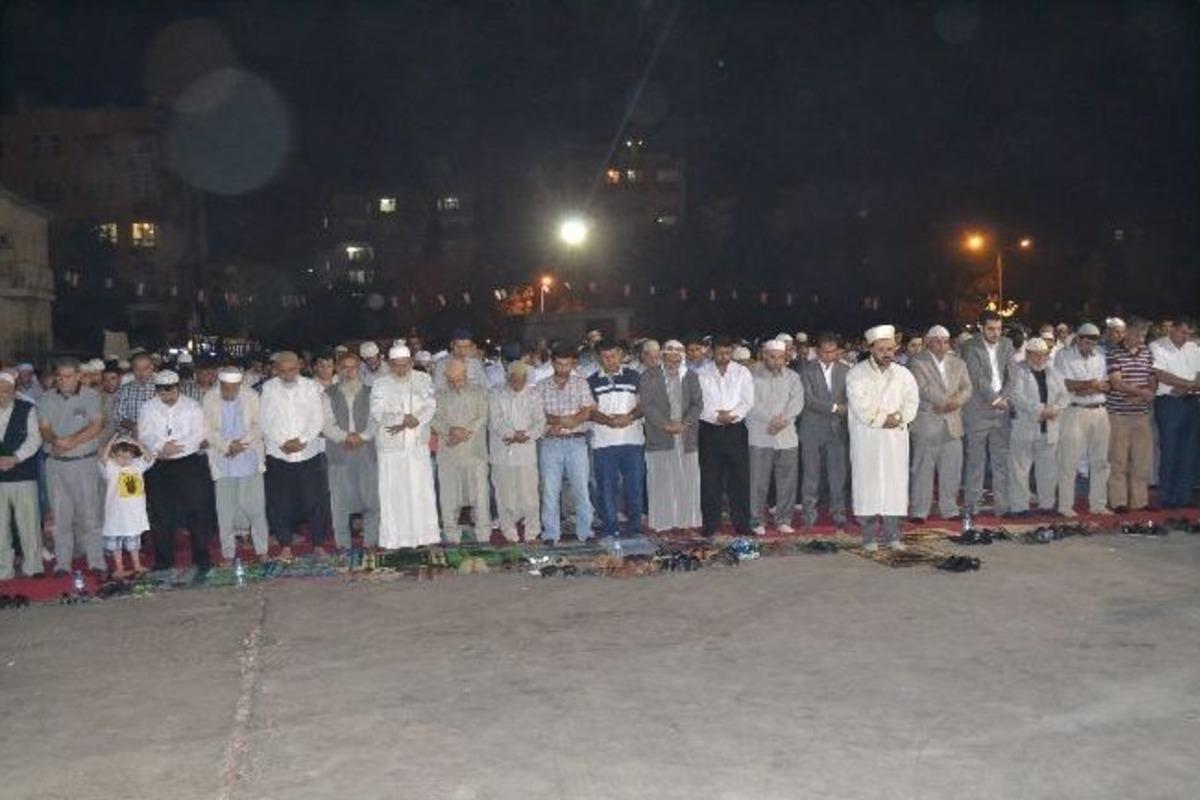 Binlerce Kişi Katliamlara Tepki G&ouml;sterisinde Buluştu