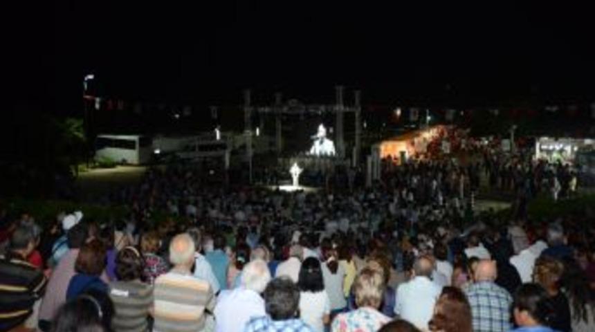 Antakya Medeniyetler Korosu, 40 Kişilik Ekiple Antalya'da Konser Verdi