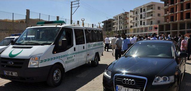 Gen&ccedil; &Ouml;ğretmen &Ouml;leceğini Adeta Facebook&rsquo;tan Duyurdu 2