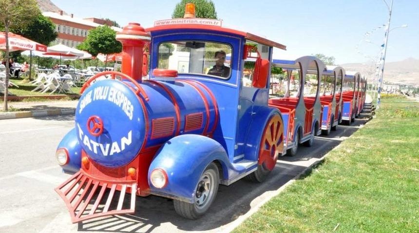 Havalar Soğudu Sahilyolu Ekspres Tren Seferleri D&uuml;şt&uuml;