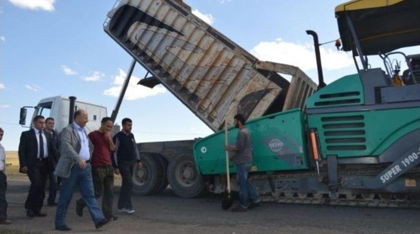Vali Azizoğlu K&ouml;y Yollarını Denetledi