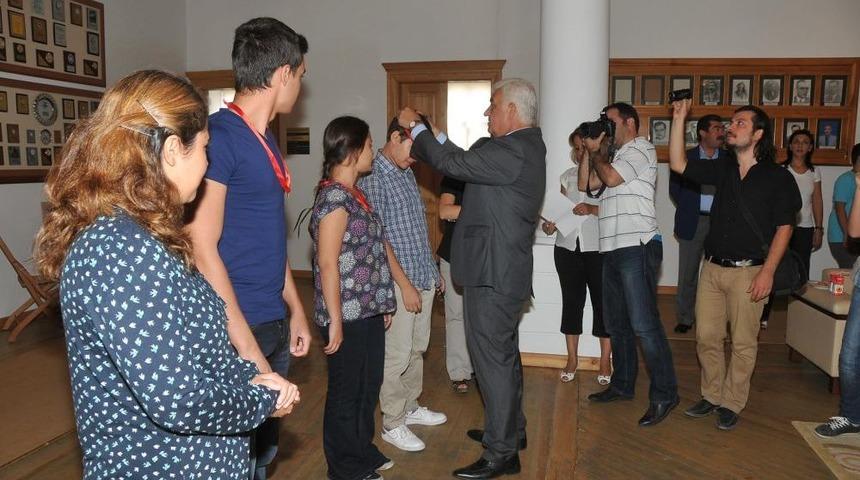 Muğla'da Sınavlarda Başarılı Olan &Ouml;ğrenciler &Ouml;d&uuml;llendirildi