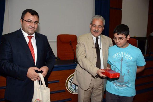 Muğla Valisi G&uuml;ven&ccedil;er: &Ouml;nemli Olan, Hayatta Alacağınız &Ouml;d&uuml;l 1