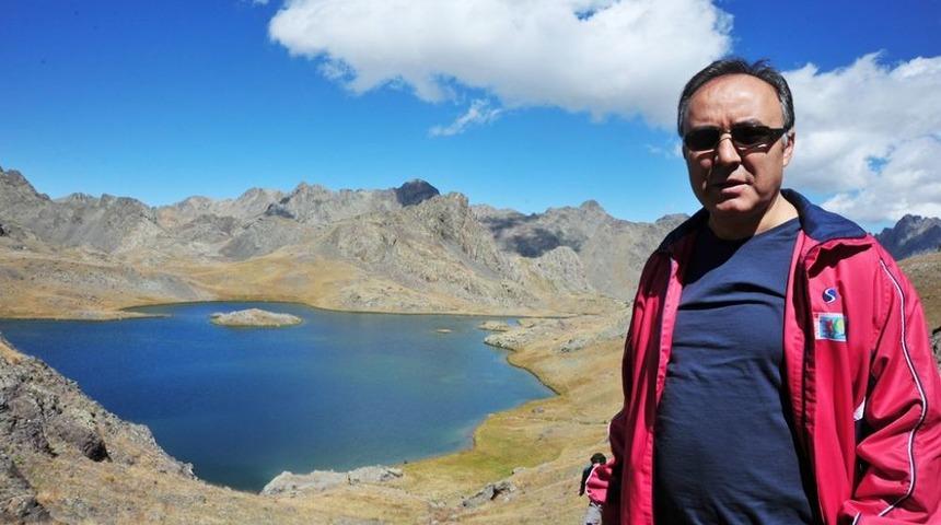 Vali Altıparmak, Yedig&ouml;lleri Gezdi