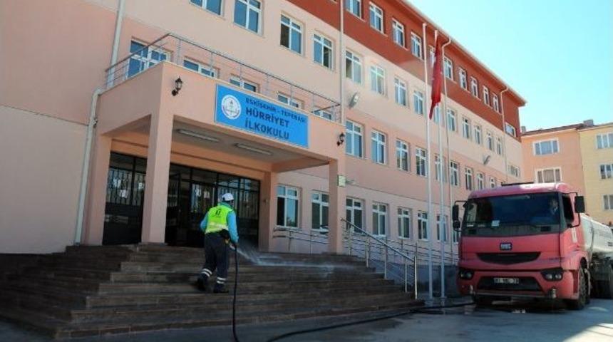 Tepebaşı&rsquo;ndaki Okullarda Temizlik Seferberliği