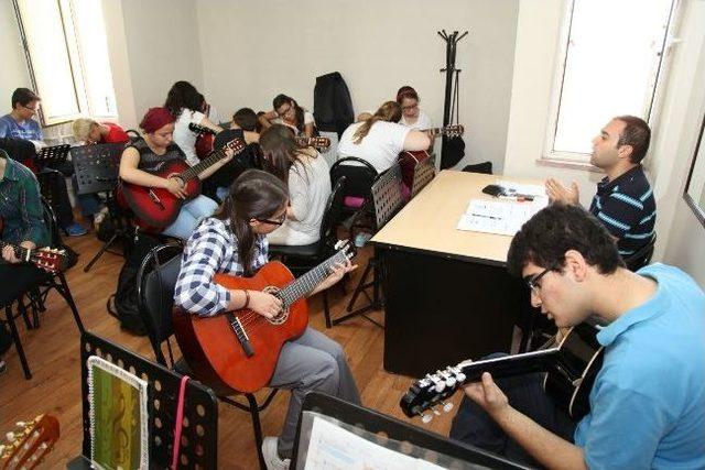 G&ouml;steri Ve Sahne Sanatları Merkezi Gen&ccedil;lerin G&ouml;zdesi 1