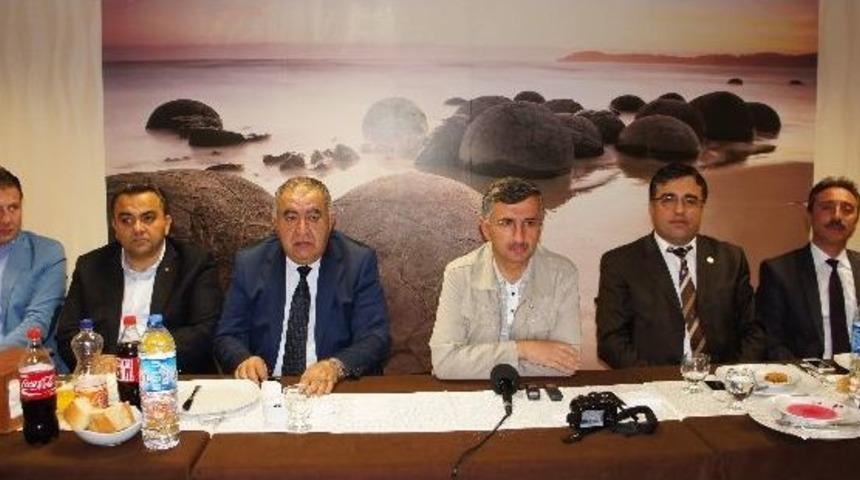 Vali Bektaş&rsquo;tan Ahşap Fuarı Değerlendirmesi