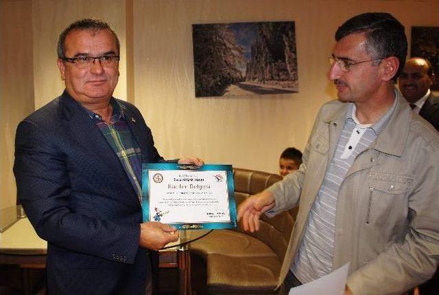 Vali Bektaş&rsquo;tan Ahşap Fuarı Değerlendirmesi 1