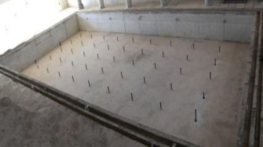 Sel&ccedil;uklu&rsquo;da Sancak Ve Toki Y&uuml;zme Havuzları Tamamlanıyor