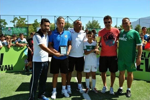 Tevfik Lav Futbol Festivali Sona Erdi