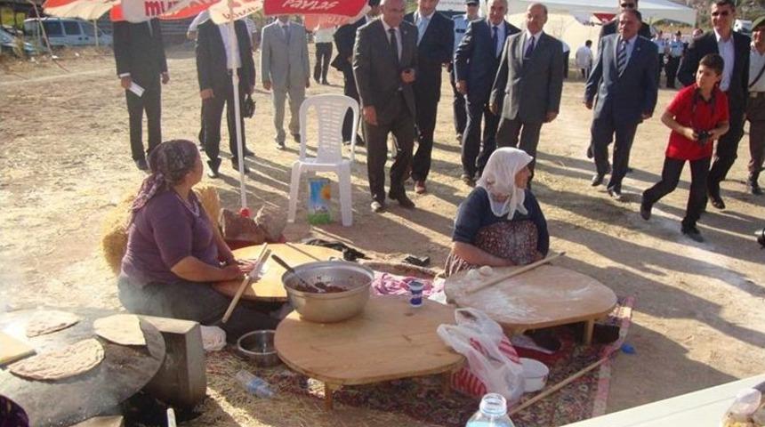Delice'de &Uuml;z&uuml;m Ve Kavun Festivali Ilgi G&ouml;rd&uuml;