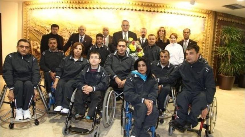 B&uuml;y&uuml;kşehir Belediyesi Engelli Basketbol Takımına &Ouml;d&uuml;l