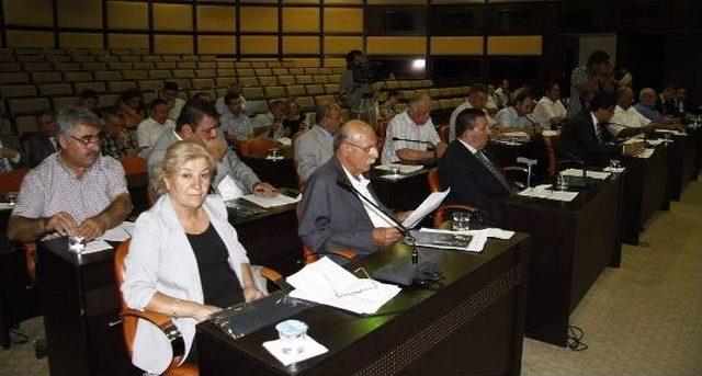 B&uuml;y&uuml;kşehir Belediyesi Engelli Basketbol Takımına &Ouml;d&uuml;l 1