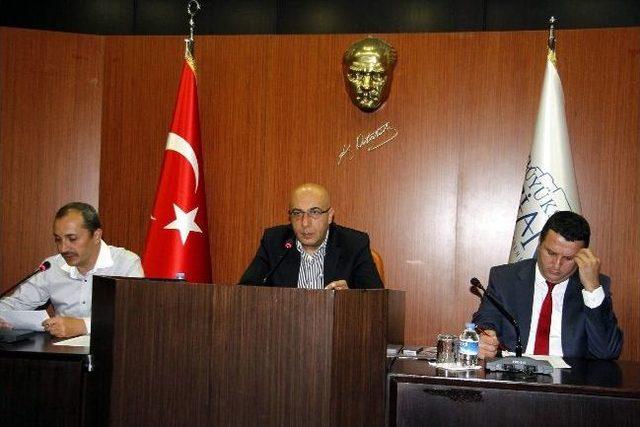 B&uuml;y&uuml;kşehir Belediyesi Engelli Basketbol Takımına &Ouml;d&uuml;l 2