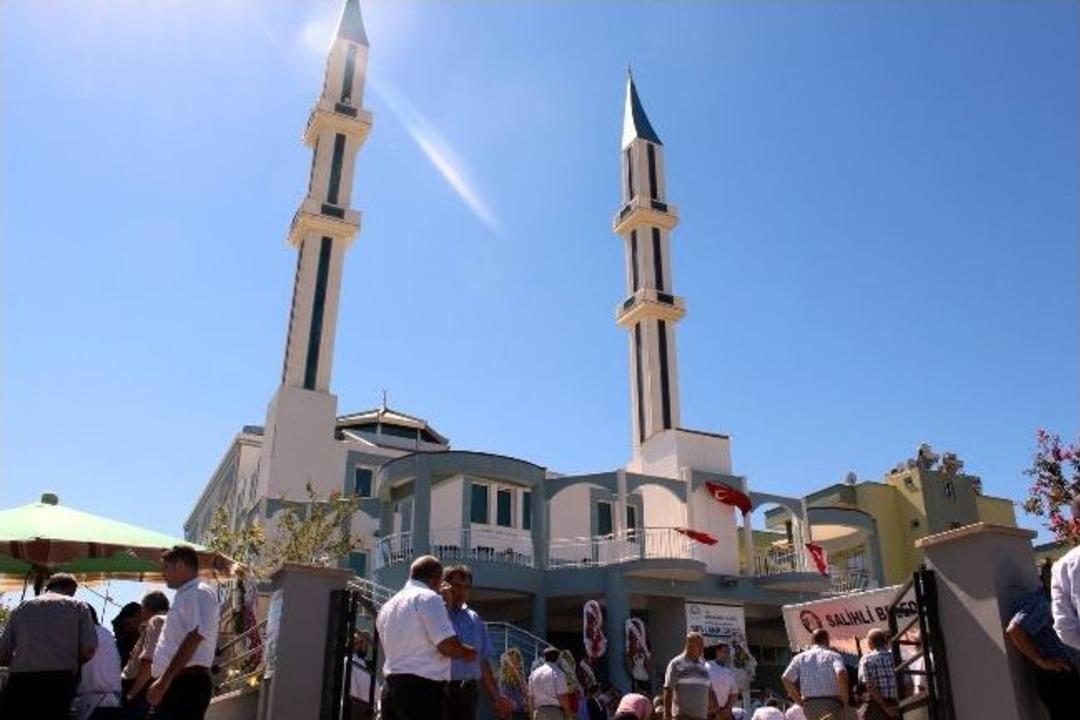 Salihli Mevlana Camii İbadete A&ccedil;ıldı