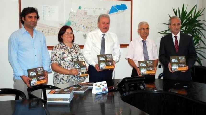 Fotoğraflarla Salihli Alb&uuml;m&uuml; Tanıtıldı