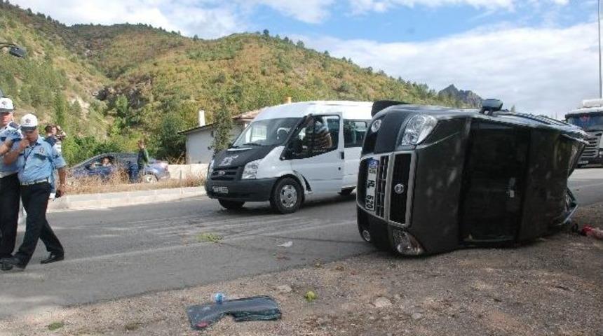 Tokat&rsquo;ta Trafik Kazası: 2 Yaralı