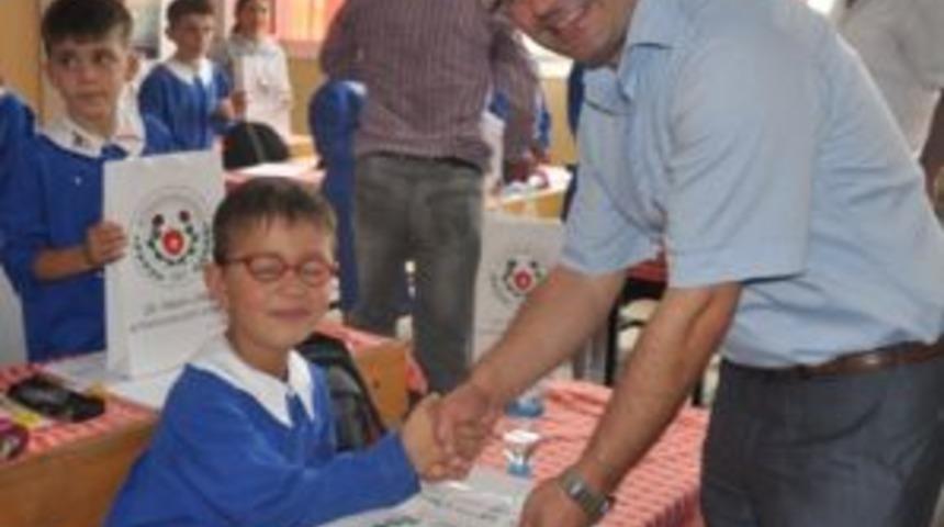 Eğitim camiasına kutlama