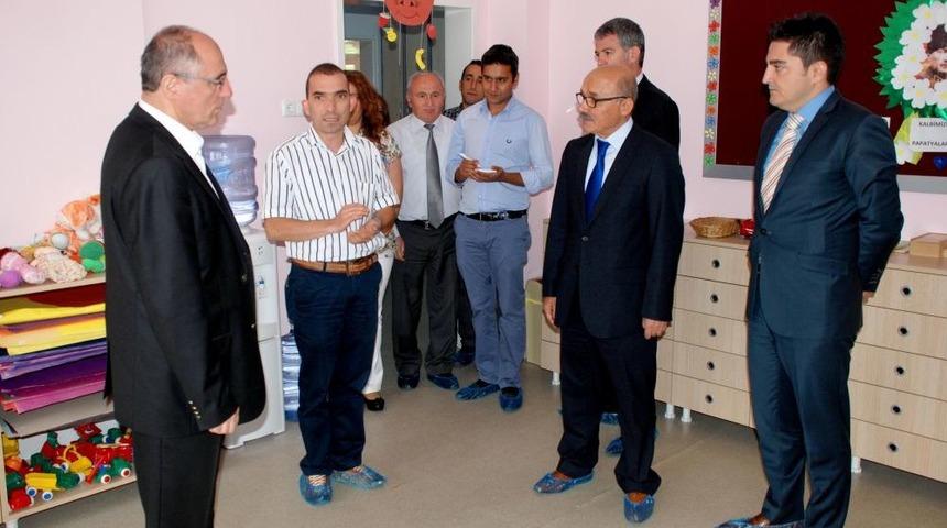 Bolu Valisi &Ouml;z&ccedil;imen Okulları Gezdi