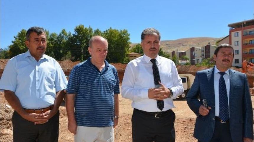 Belediye Kapalı Sabit Semt Pazarı İnşaatına Başladı