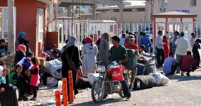 Sınırda Bombalama Sonrası Sınır Kapıları Zorladı 1