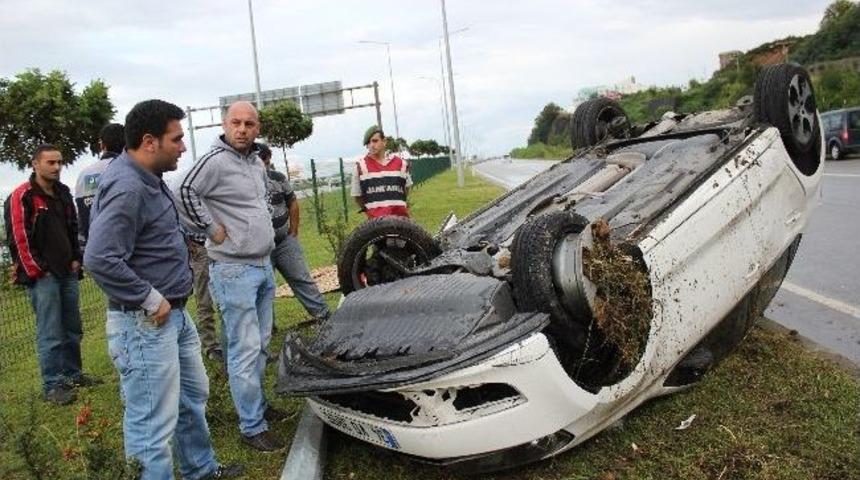 Giresun&rsquo;da Otomobil Takla Attı: 4 Yaralı