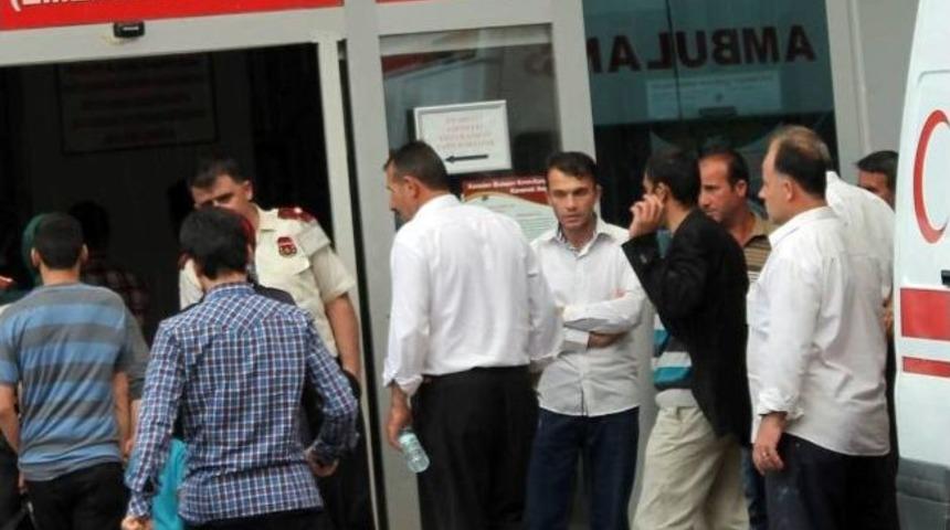 Tartıştığı yeğenine satırla saldırdı