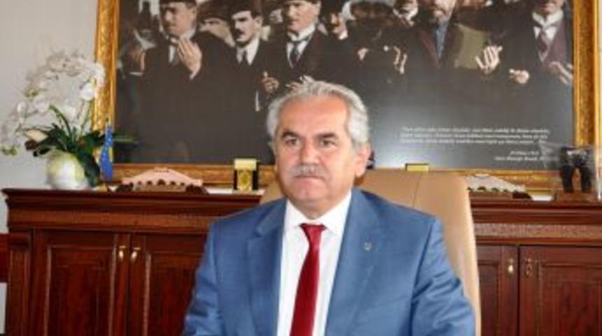 Hukuk M&uuml;cadelesini Kazanan M&uuml;ft&uuml; 3. Kez G&ouml;revine Iade Edildi