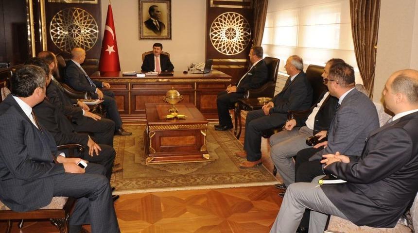 Vali &Ouml;z: Sivil Toplum, Y&ouml;netimin Vazge&ccedil;ilmez Unsurudur