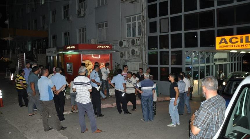 G&uuml;r&uuml;lt&uuml; Yapan Komşusunu T&uuml;fekle Vurdu