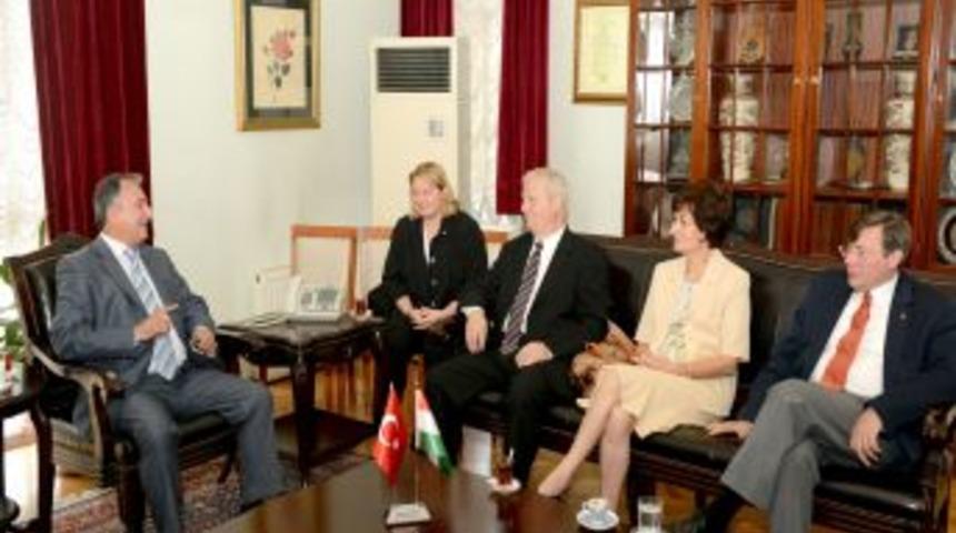 Macaristan Heyeti, Işbirliği I&ccedil;in Bursa'ya Geldi