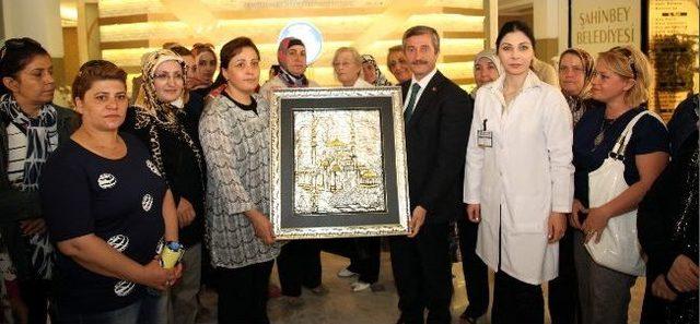 Ak Parti Gaziantep Kadın Kolları Şahinbey Belediyesinin Hizmetlerini Yerinde İnceledi 2