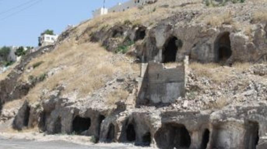 59 Tarihi Mağara Aydınlatılacak