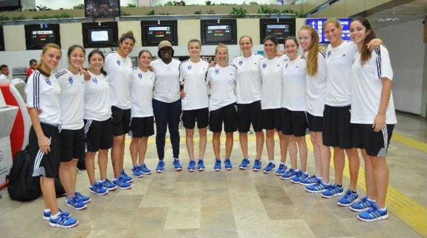 Adana Botaş Kamp İ&ccedil;in Bergama&rsquo;ya Gitti